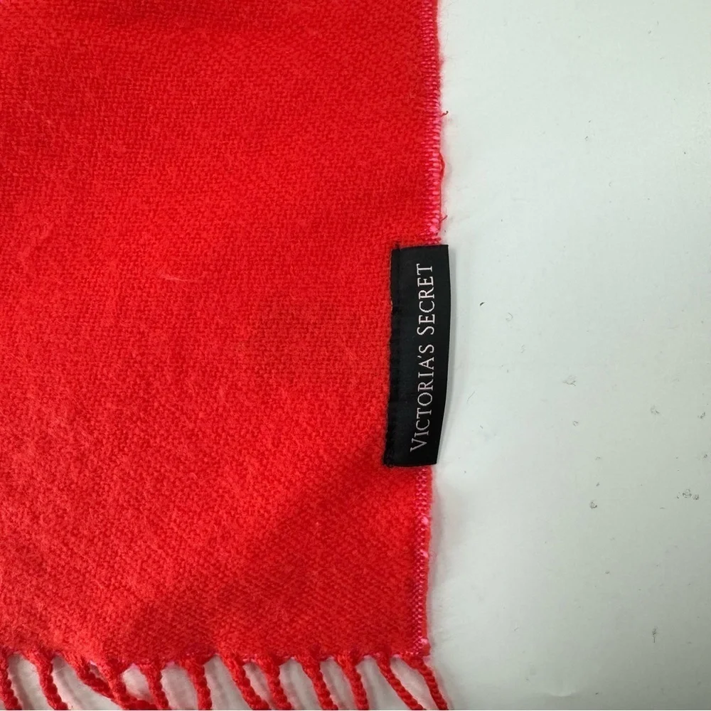 Victoria Secret fun Spell out‎ Scarf with Fringe